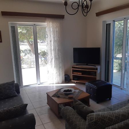Swan House Panoramic View - Near The Sea Vila Ziparion Exterior foto